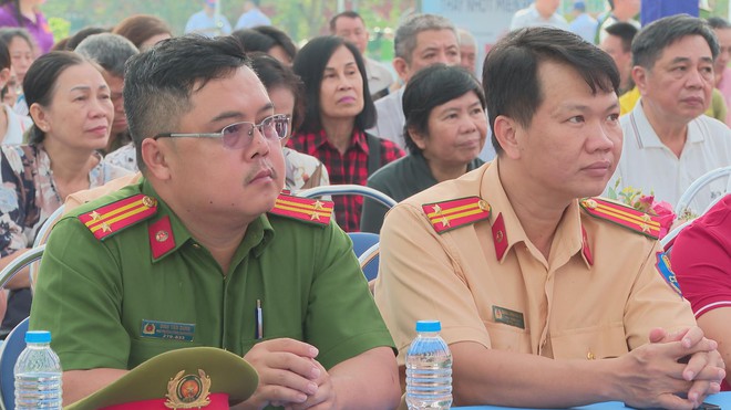 Ngày hội An toàn giao thông phường Chợ Lớn năm 2025: Hành trình an toàn, kiến tạo tương lai - Ảnh 3.