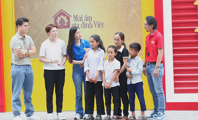 Ngôi nhà trống trải không có cửa và cô bé mồ côi Bảo Hân nằm ngủ võng- Ảnh 9.