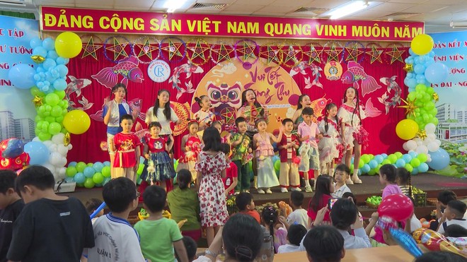 Mang trung thu yêu thương đến tất cả trẻ em - Ảnh 1.