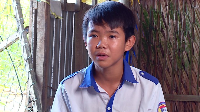 Em Trọng Khang: Cậu bé mồ côi và những đêm bắt ếch kiếm tiền phụ giúp bà - Ảnh 2.