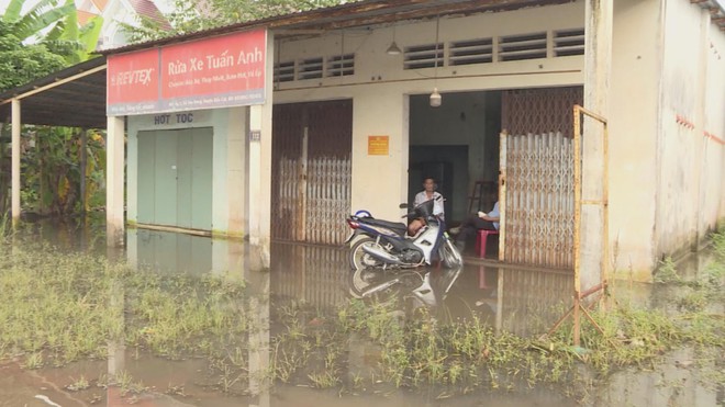 Khẩn trương ứng phó, khắc phục tình trạng ngập cục bộ kéo dài - Ảnh 4.