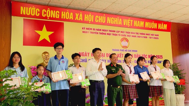 Sức mạnh đoàn kết Phường Long Bình: Chìa khóa cho sự phát triển bền vững - Ảnh 6.