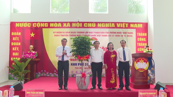 Phường Tân Mỹ (TP. Hồ Chí Minh): Phát động phong trào "Tân Mỹ muôn sắc hoa" tại Ngày hội Đại đoàn kết - Ảnh 4.
