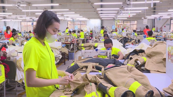 PMI tăng mạnh, doanh nghiệp mở rộng sản xuất và đẩy kỳ vọng xuất khẩu cuối năm - Ảnh 2.