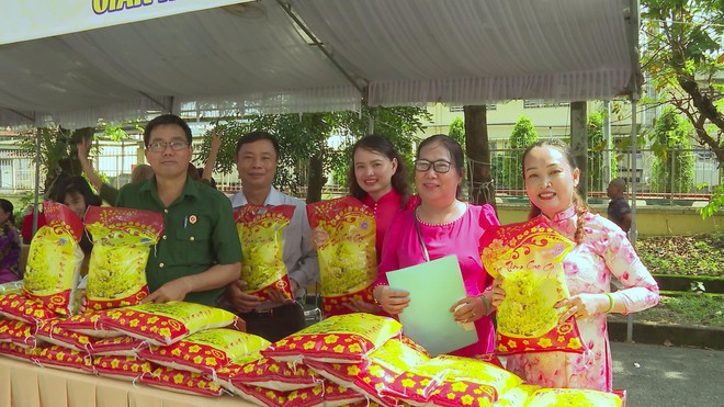 Xã Vĩnh Lộc: Sôi nổi Ngày hội Đại đoàn kết toàn dân tộc năm 2025 - Ảnh 6.