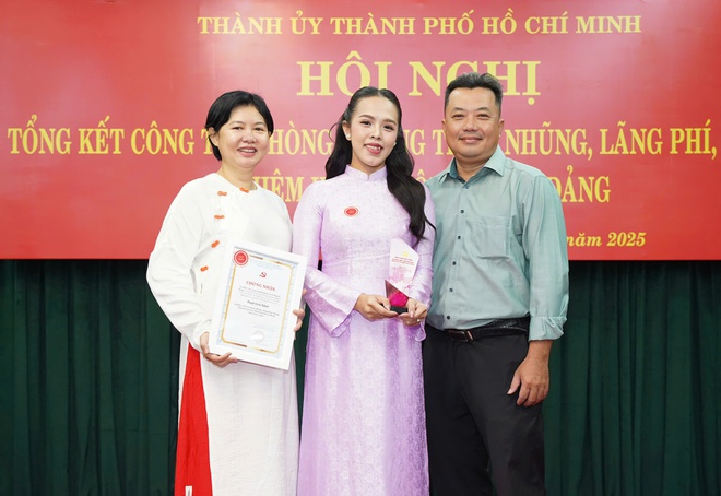 Đài Phát thanh và Truyền hình TP.HCM (HTV) đoạt giải nhất Giải báo chí viết về công tác phòng, chống tham nhũng, lãng phí, tiêu cực TP. Hồ Chí Minh - Ảnh 4.