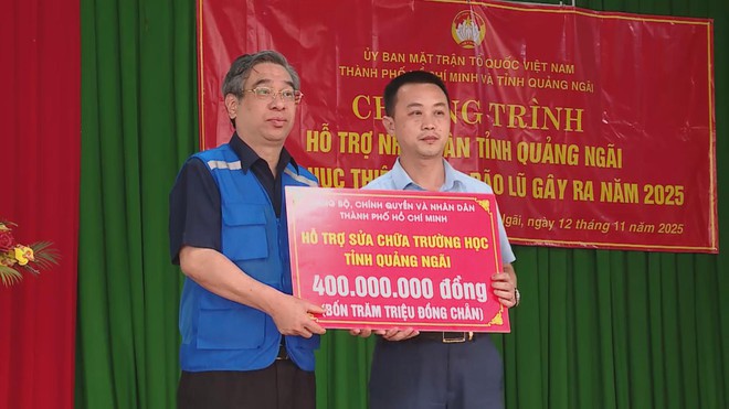TP. Hồ Chí Minh hỗ trợ đồng bào Quảng Ngãi khắc phục hậu quả bão lũ - Ảnh 2.