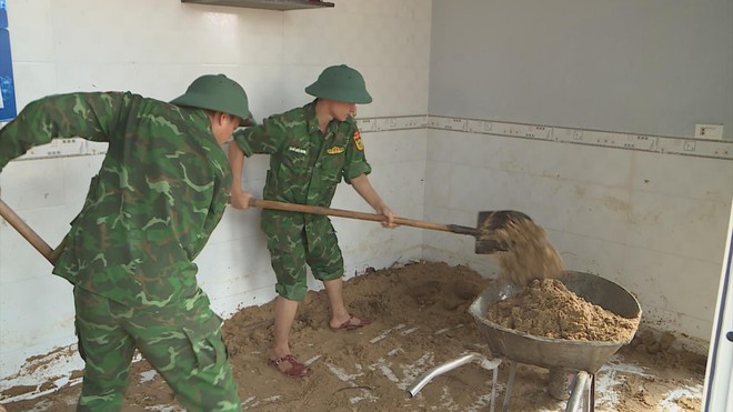 GIA LAI CÔNG BỐ TÌNH HUỐNG KHẨN CẤP: HƠN 1.000 NHÀ HƯ HẠI HOÀN TOÀN HẬU BÃO SỐ 13 - Ảnh 7.