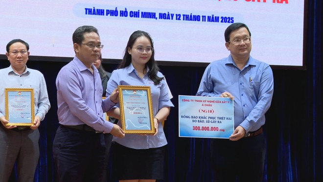 TP. Hồ Chí Minh: Hơn 224 tỉ đồng ủng hộ đồng bào bị thiệt hại do bão, lũ - Ảnh 9.