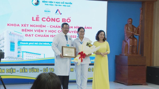 Bệnh viện Y học Cổ truyền TP.HCM tiên phong đạt chuẩn xét nghiệm quốc tế- Ảnh 6. Bệnh viện Y học Cổ truyền TP.HCM tiên phong đạt chuẩn xét nghiệm quốc tế- Ảnh 6.
