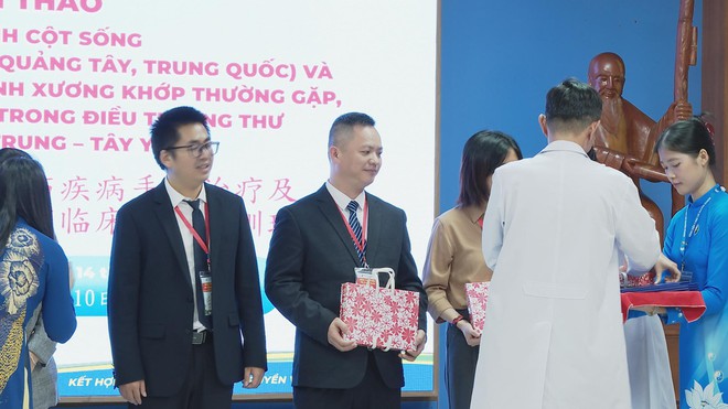 Bệnh viện Y học Cổ truyền TP.HCM tiên phong đạt chuẩn xét nghiệm quốc tế- Ảnh 5. Bệnh viện Y học Cổ truyền TP.HCM tiên phong đạt chuẩn xét nghiệm quốc tế- Ảnh 5.