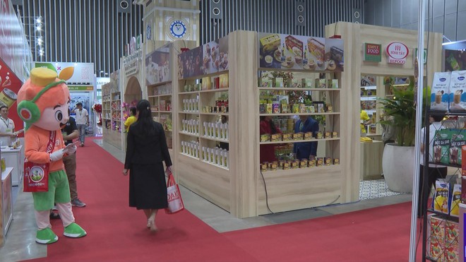 Bình Tây Food giới thiệu hơn 120 sản phẩm tại Vietnam Foodexpo 2025 - Ảnh 6.