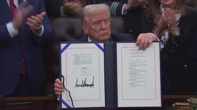 Tổng thống trump ký thành luật chấm dứt đóng cửa Chính phủ Mỹ - Ảnh 2.