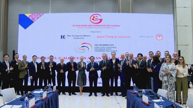 Chủ tịch UBND TP. Hồ Chí Minh Nguyễn Văn Được tiếp Đại sứ Ý tại Việt Nam - Ảnh 1.