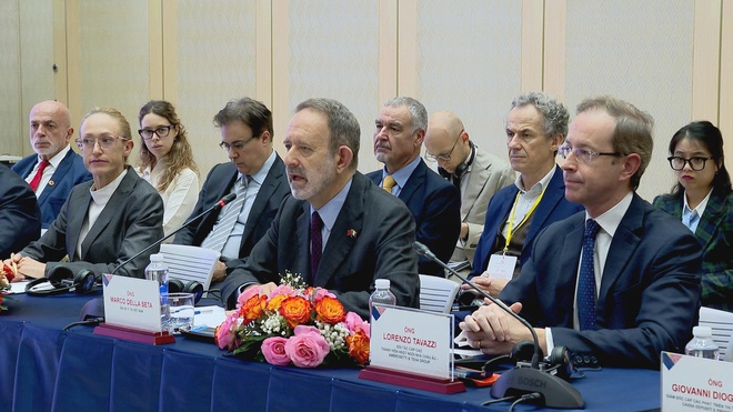 Chủ tịch UBND TP. Hồ Chí Minh Nguyễn Văn Được tiếp Đại sứ Ý tại Việt Nam - Ảnh 4.