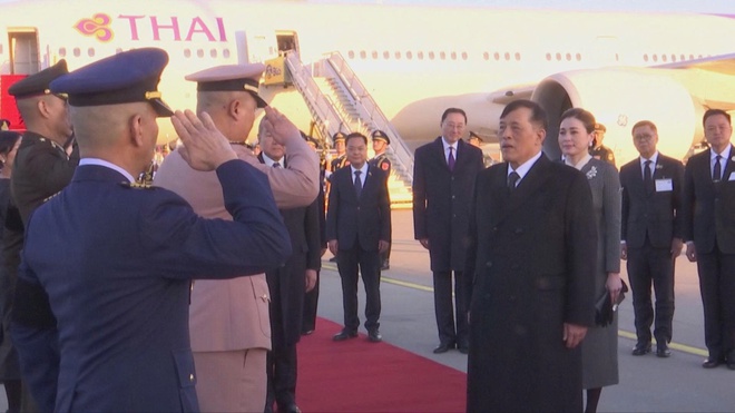 Quốc vương Thái Lan thăm Trung Quốc- Ảnh 4. Quốc vương Thái Lan thăm Trung Quốc- Ảnh 4.
