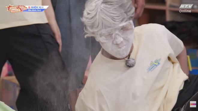 Trấn Thành bị Liên Bỉnh Phát gài bẫy cho "ăn bóng tức tưởi" tại Running Man Vietnam 3 – Tập 7 - Ảnh 9.