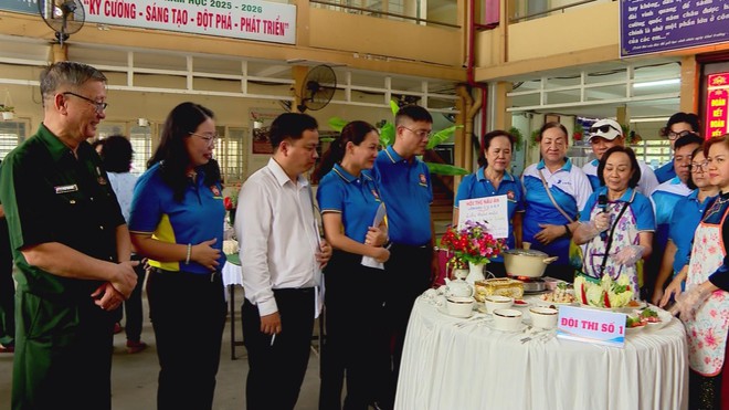 Sôi nổi Ngày hội non sông - Dân tộc kết đoàn tại phường Bình Quới - Ảnh 4.