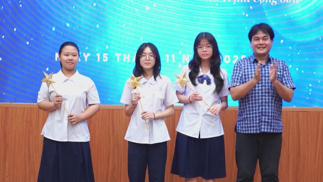 Tiếp sức đến trường cho học sinh khó khăn bằng học bổng “Vì Sao Mai” - Ảnh 4.