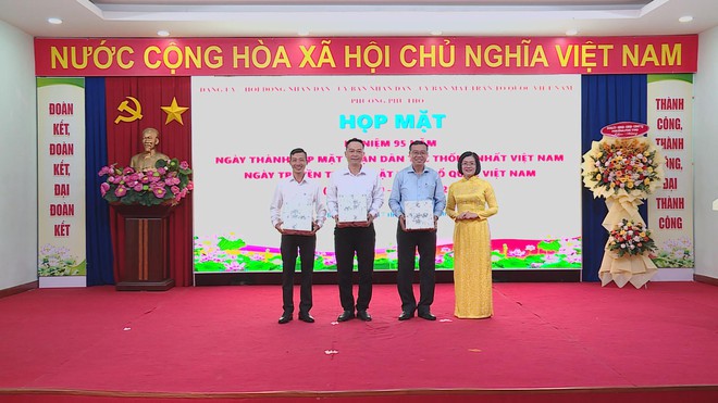 Ngày hội Đại đoàn kết toàn dân tộc tại Phường Phú Thọ - Ảnh 9.