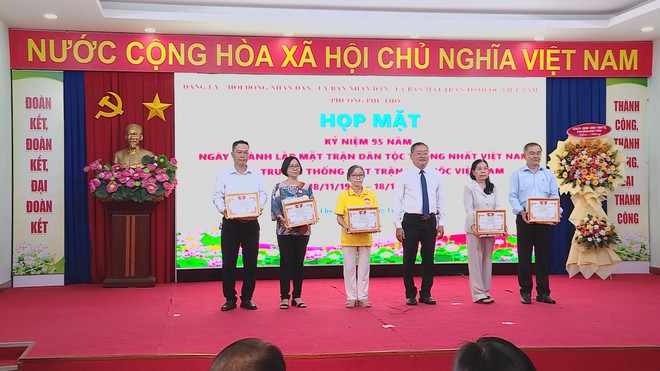 Ngày hội Đại đoàn kết toàn dân tộc tại Phường Phú Thọ - Ảnh 7.