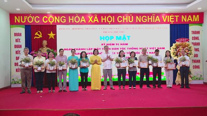 Ngày hội Đại đoàn kết toàn dân tộc tại Phường Phú Thọ - Ảnh 5.