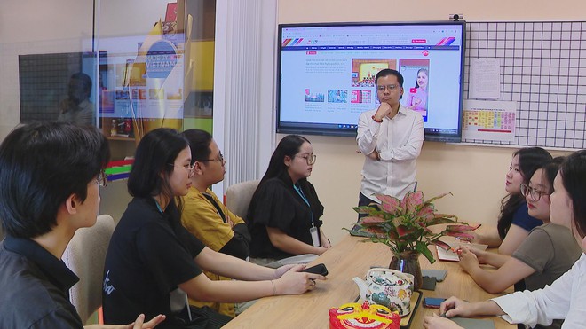 Báo Người Lao Động tổng kết và trao giải hai cuộc thi viết Người Thầy Kính Yêu và Lòng Tốt Quanh Ta - Ảnh 3.