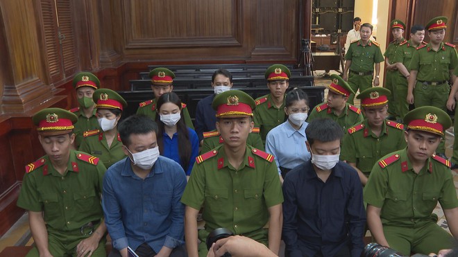 Hoa hậu Thùy Tiên, Quang Linh, 'Hằng du mục' cùng nhận mức án 2 năm tù - Ảnh 2.