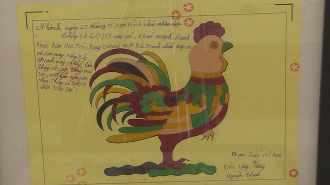 Lớp vẽ “Sắc Màu Đông Hồ” gửi lời tri ân đến thầy cô - Ảnh 9.