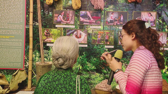 Bảo tàng Phụ nữ Nam Bộ tôn vinh nghệ thuật dệt thổ cẩm Mạ - Ảnh 6.