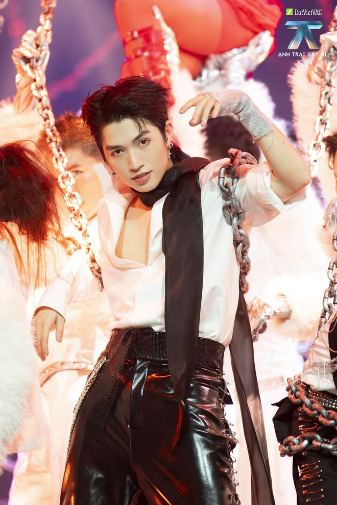 Anh trai "say hi" - Mùa 2 - Tập 7: Pop-Funk bùng nỗ trong thế giới “cám dỗ” và tự do. - Ảnh 1.