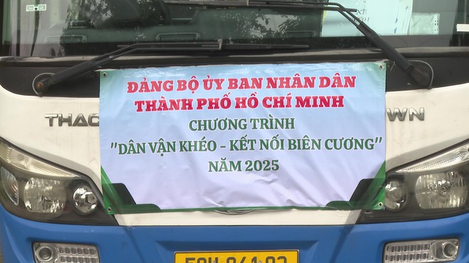 TP. Hồ Chí Minh mang công trình nước sạch và quà tặng nghĩa tình đến với "Canh trời" Trung đoàn 935 - Ảnh 1.