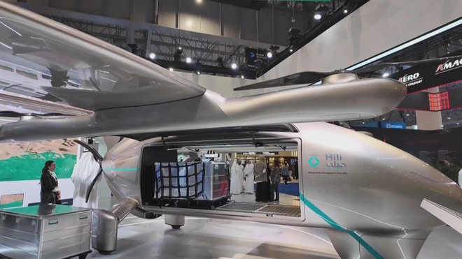 Taxi bay gây chú ý tạ triễn lãm Hàng không Dubai 2025 - Ảnh 3.