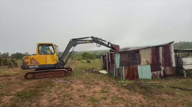 60 Giây ngày 22/11/2025 I Truy tố nhóm người khiêng quan tài diễu phố để quay TikTok tại TP. Hồ Chí Minh - Ảnh 4.