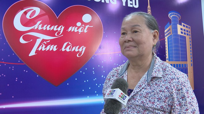 Người dân TP. Hồ Chí Minh góp yêu thương vào quỹ “Chung một tấm lòng”- Ảnh 5.