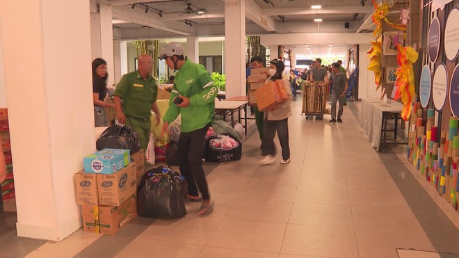 Nghĩa đồng bào, triệu trái tim hướng về miền Trung thương yêu- Ảnh 3.