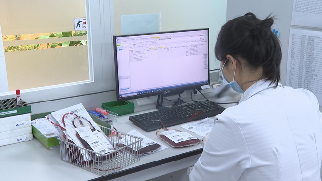 Đảm bảo lượng máu dự trữ cho công tác điều trị và cấp cứu dịp Tết Nguyên đán- Ảnh 3.