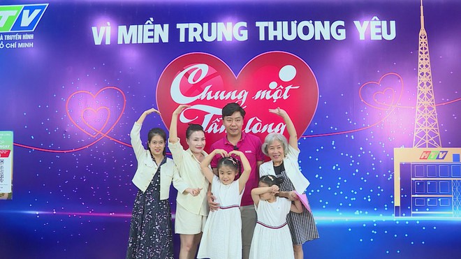 Người dân TP. Hồ Chí Minh góp yêu thương vào quỹ “Chung một tấm lòng”- Ảnh 3.