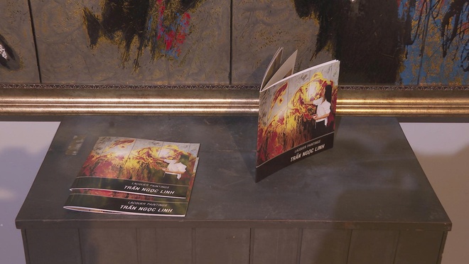 Triển lãm "Âm sắc vàng son": Vẻ đẹp lộng lẫy của sơn mài truyền thống giữa lòng thành phố- Ảnh 2.