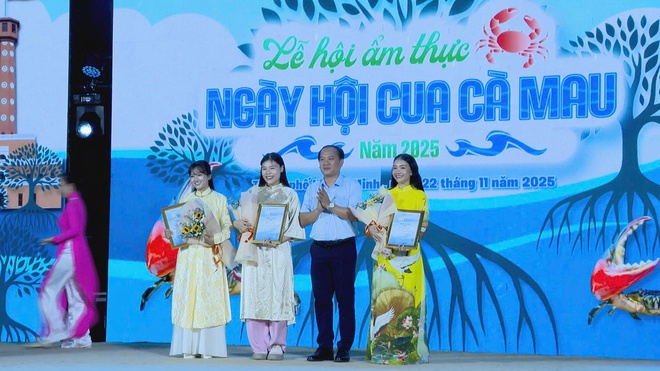 Dấu ấn Lễ hội Cua Cà Mau 2025: Lan tỏa "Hương rừng - Vị biển" giữa lòng thành phố- Ảnh 5. Dấu ấn Lễ hội Cua Cà Mau 2025: Lan tỏa "Hương rừng - Vị biển" giữa lòng thành phố- Ảnh 5.