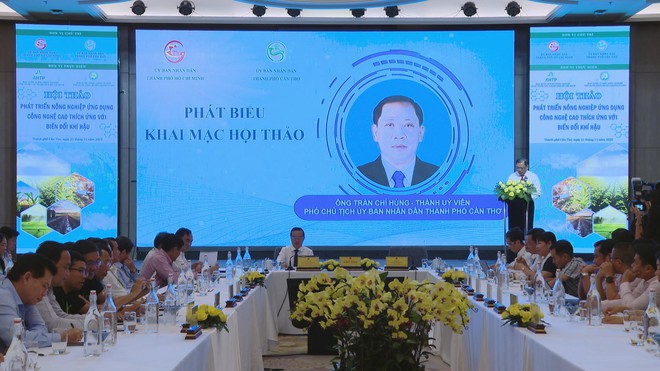 Nông nghiệp công nghệ cao: Giải pháp chiến lược trước thách thức biến đổi khí hậu - Ảnh 1.