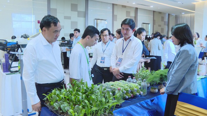 Nông nghiệp công nghệ cao: Giải pháp chiến lược trước thách thức biến đổi khí hậu - Ảnh 3.