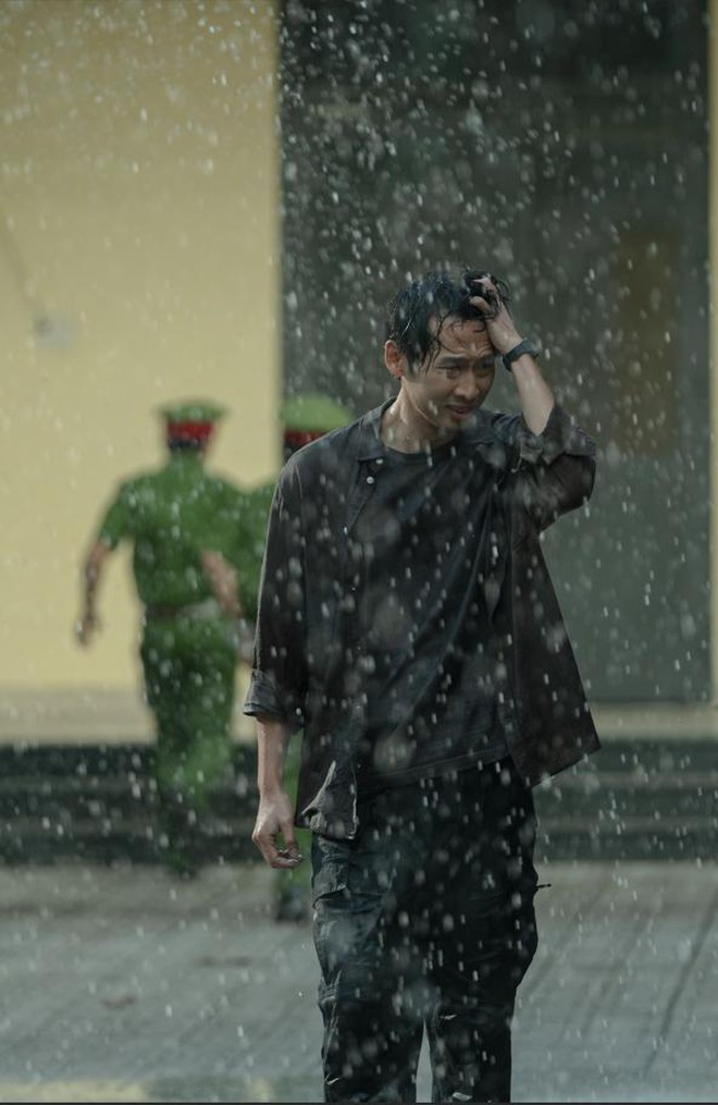 "Mưa đỏ" thắng lớn với 5 giải tại Liên hoan phim Việt Nam lần thứ 24 - Ảnh 35.