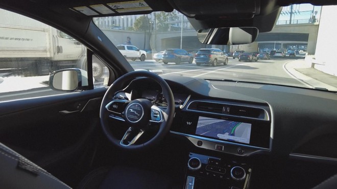 Mỹ: Taxi tự lái lăn bánh trên đường cao tốc California - Ảnh 2.