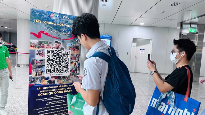 Metro Số 1 phối hợp HTV triển khai 14 điểm tiếp nhận “Chung một tấm lòng” tại các ga metro - Ảnh 7.