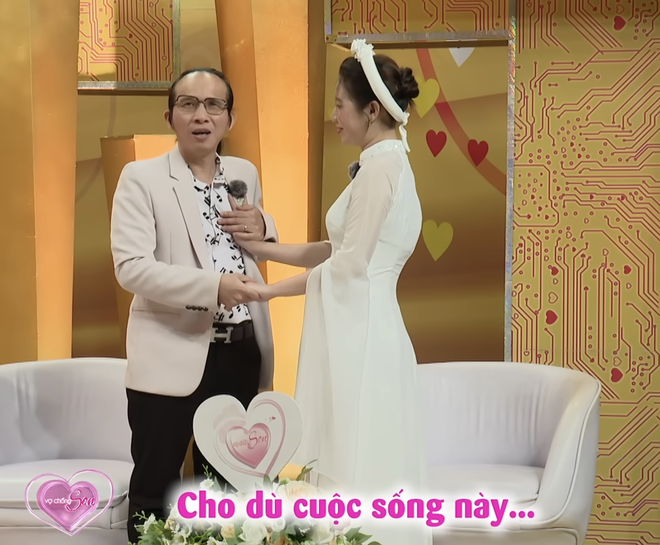 Vợ chồng son: "Cháu" gái 2k quyết cưới "chú" nhạc sĩ khiếm thị đa tài hơn 18 tuổi- Ảnh 4.