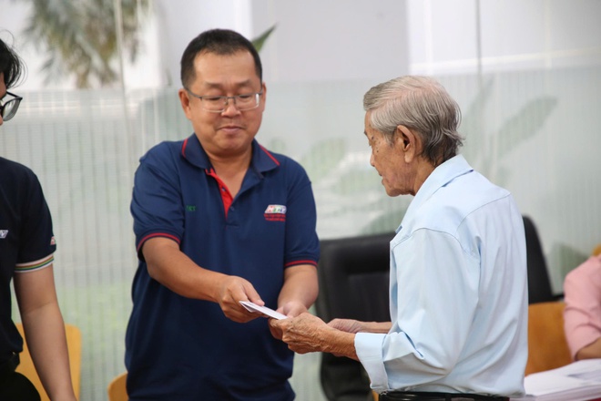 Nhiều tấm lòng chung sức hướng về miền Trung qua quỹ “Chung Một Tấm Lòng”- Ảnh 8.