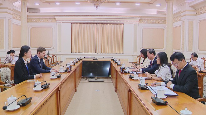 TP. Hồ Chí Minh tăng cường hợp tác quốc tế trong robot, A.I. và chính quyền số - Ảnh 2.