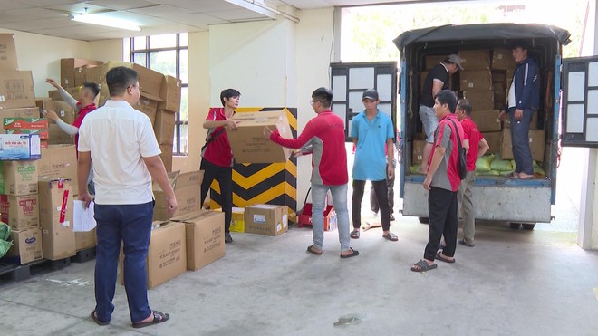 Thời sự HTV ngày 3/11/2025 | TP. Hồ Chí Minh lấy ý kiến người dân về công trình biểu tượng “Chung sức, đồng lòng vượt qua đại dịch COVID-19” - Ảnh 4.