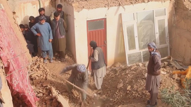 Động đất mạnh tại Afghanistan, dự báo thương vong lớn - Ảnh 1.